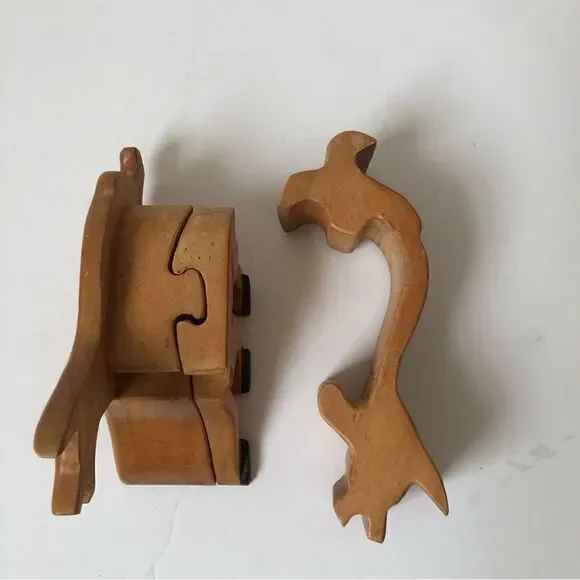 Animal wooden carved stash away puzzle box - Picture 5 of 8